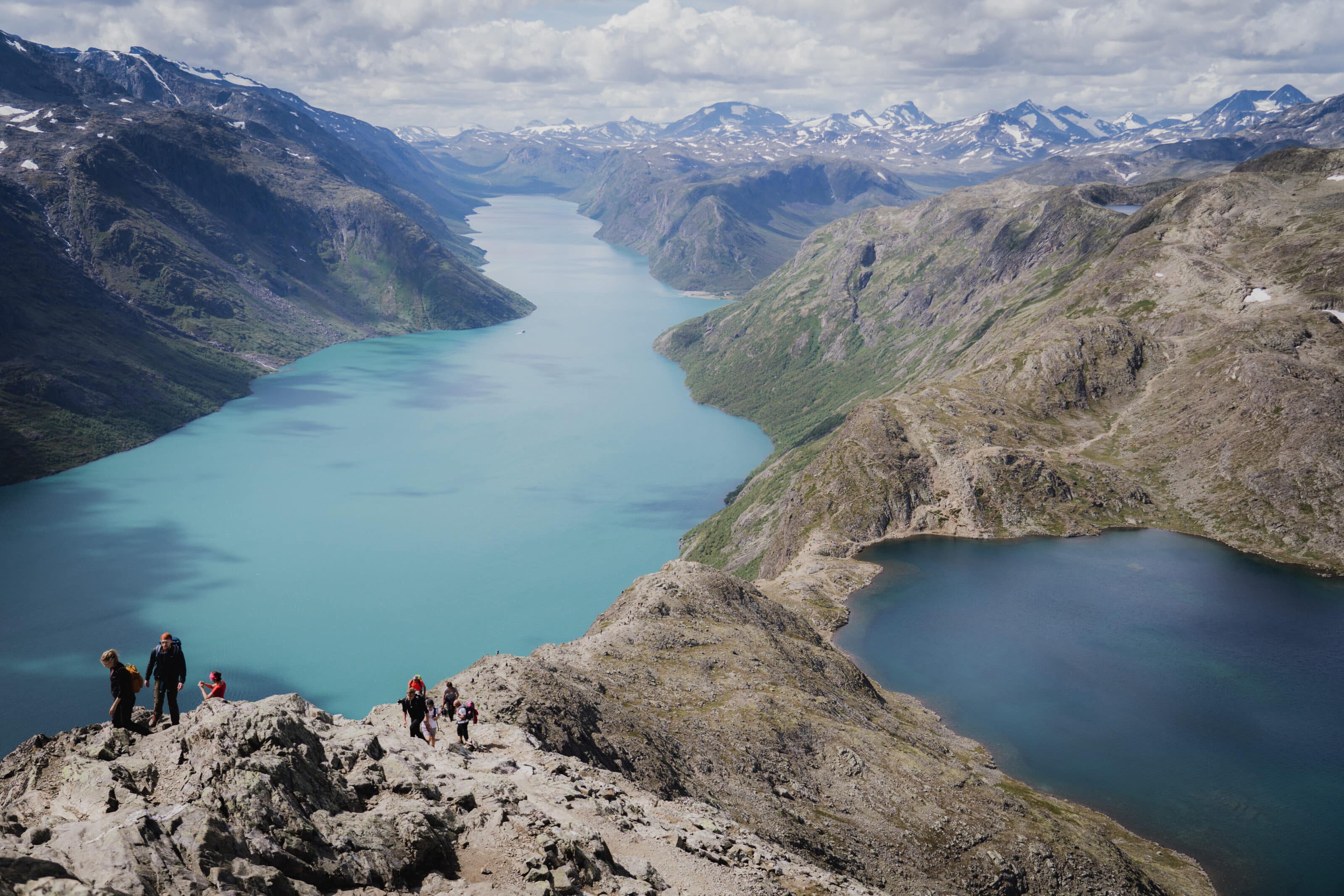 When To Shoot in Landscape and When To Shoot in Portrait Orientation