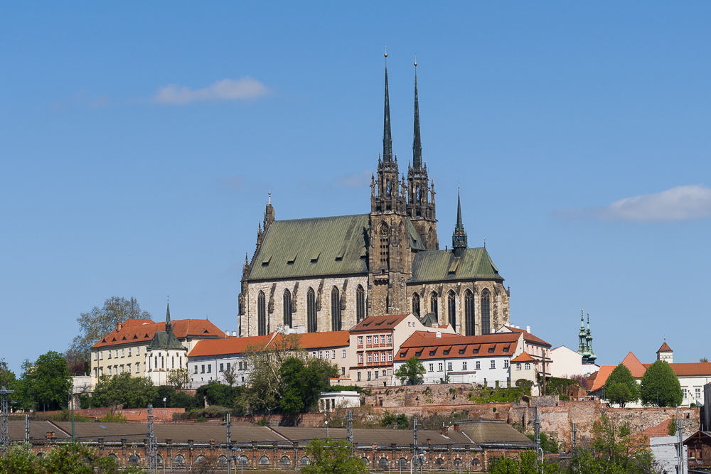 Eliminate Distractions in Your Photos: reduced resolution